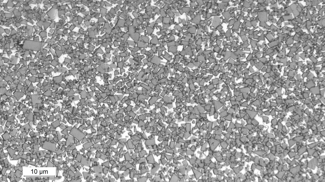 Typisches Gefüge von Hartmetall Mediumkorn mit 15% Kobalt